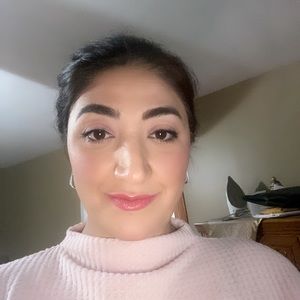 Meet your Posher, Zekiye